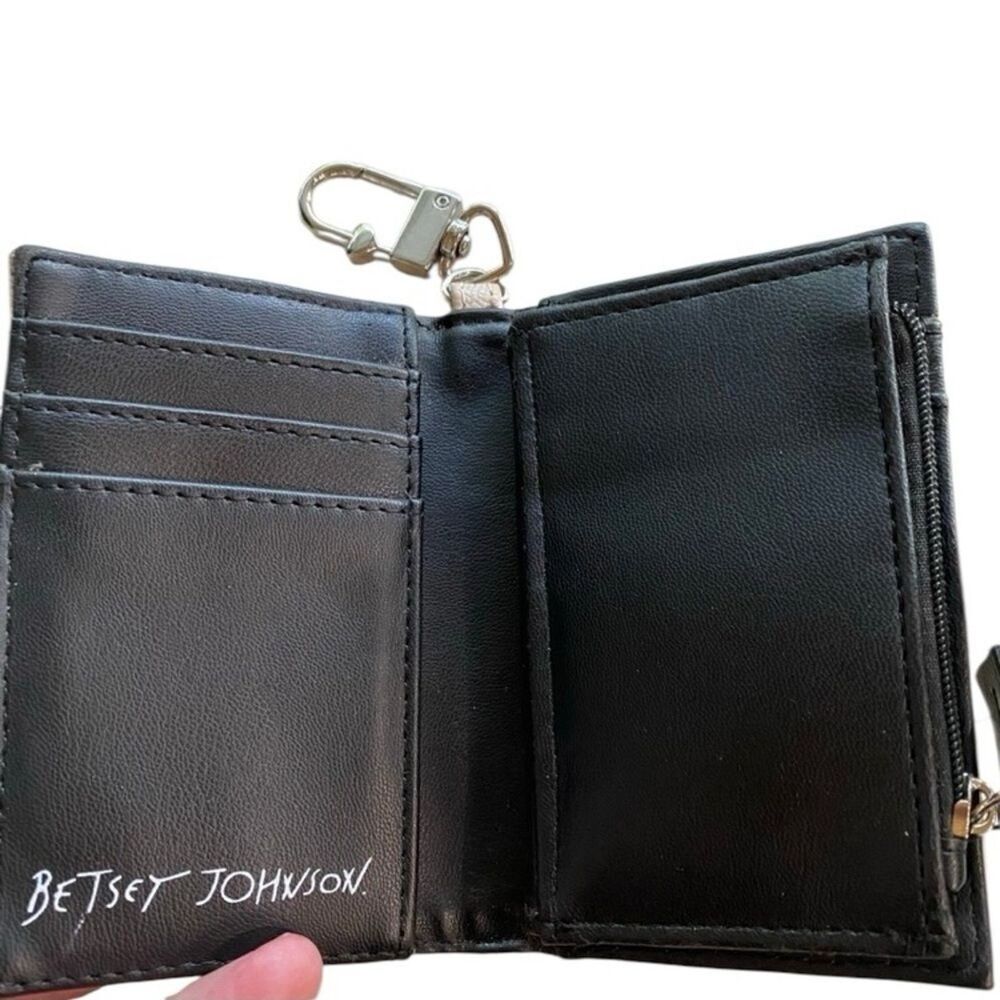 Betsey Johnson Heart XO Wallet Credit Card Case with Key Ring Faux Leather Beige - Picture 7 of 11